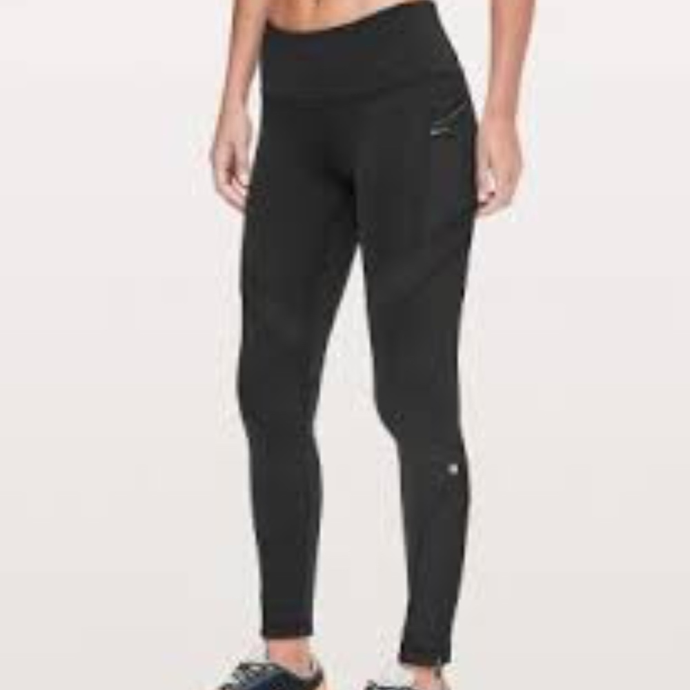 NWT Lululemon Toasty Tech Tight II Black size 4